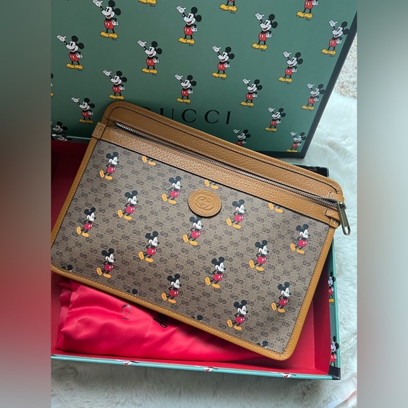 New Gucci X Disney GG Canvas Mickey Mouse Pouch Clutch Bag - Picture 13 of 16
